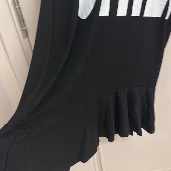 NWOT Hoodie ,long sleeved, asymmetrical dress, stretchy T-shirt dress! Size UK L - Picture 4 of 9